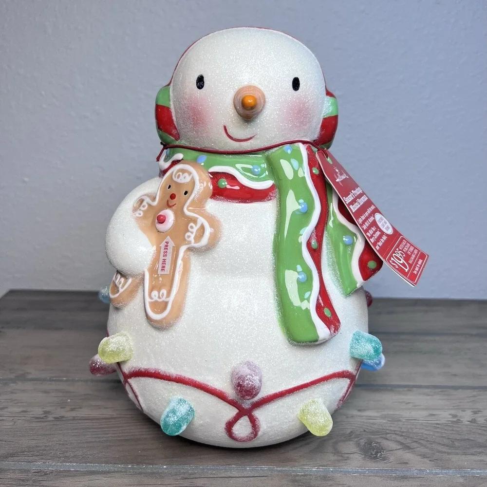Hallmark 2010 Seasons Treatings Musical Snowman Light Up Gumdrop Gingerbread NWT
